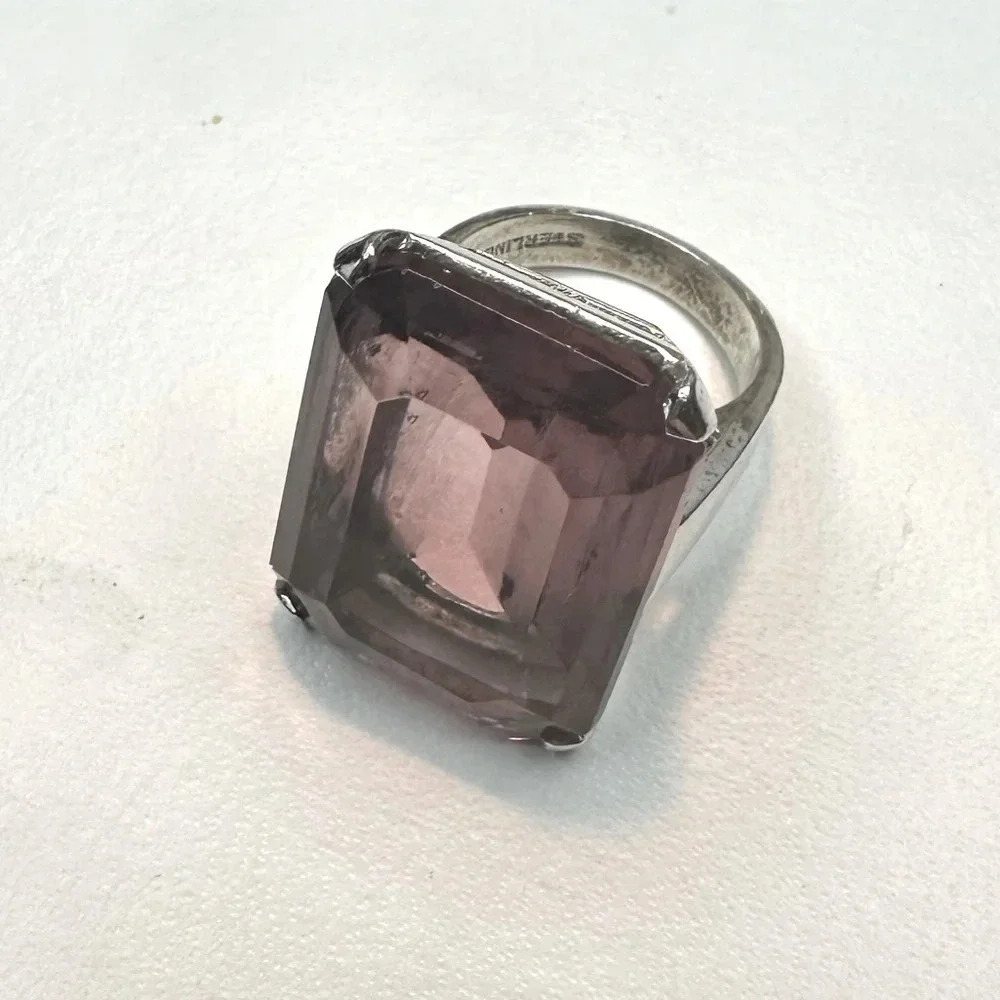 Vintage Sterling Silver Synthetic‎ Purple Sapphire. Great Cocktail Ring